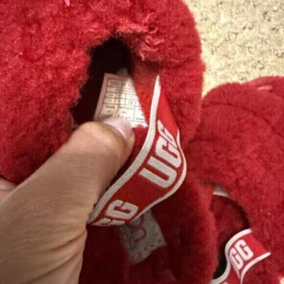 UGG Toddler size 11 red Fluff Yeah Slide slippers 1098579T - Picture 3 of 5